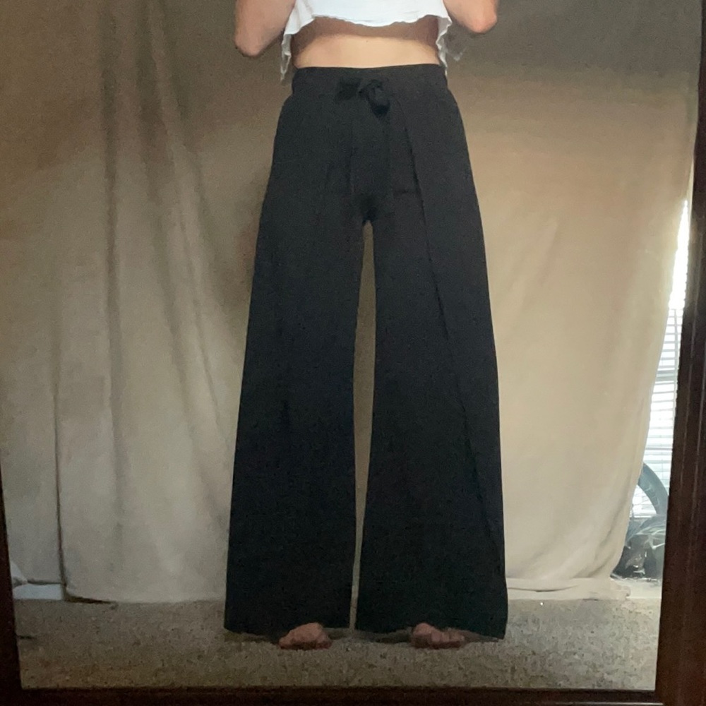 Flowy black pants